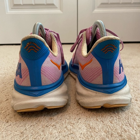 Hoka One One Women's Sneakers Size 8 B Pink Clifton 9 Running Shoes - Picture 6 of 10